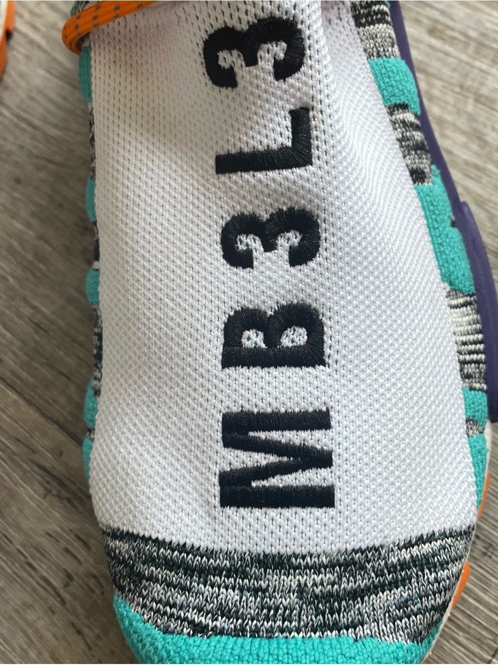 Size 10.5 - Adidas X Pharrell Williams Hu Race NMD Solar Pack Orange Aqua BB9528 - Picture 6 of 16